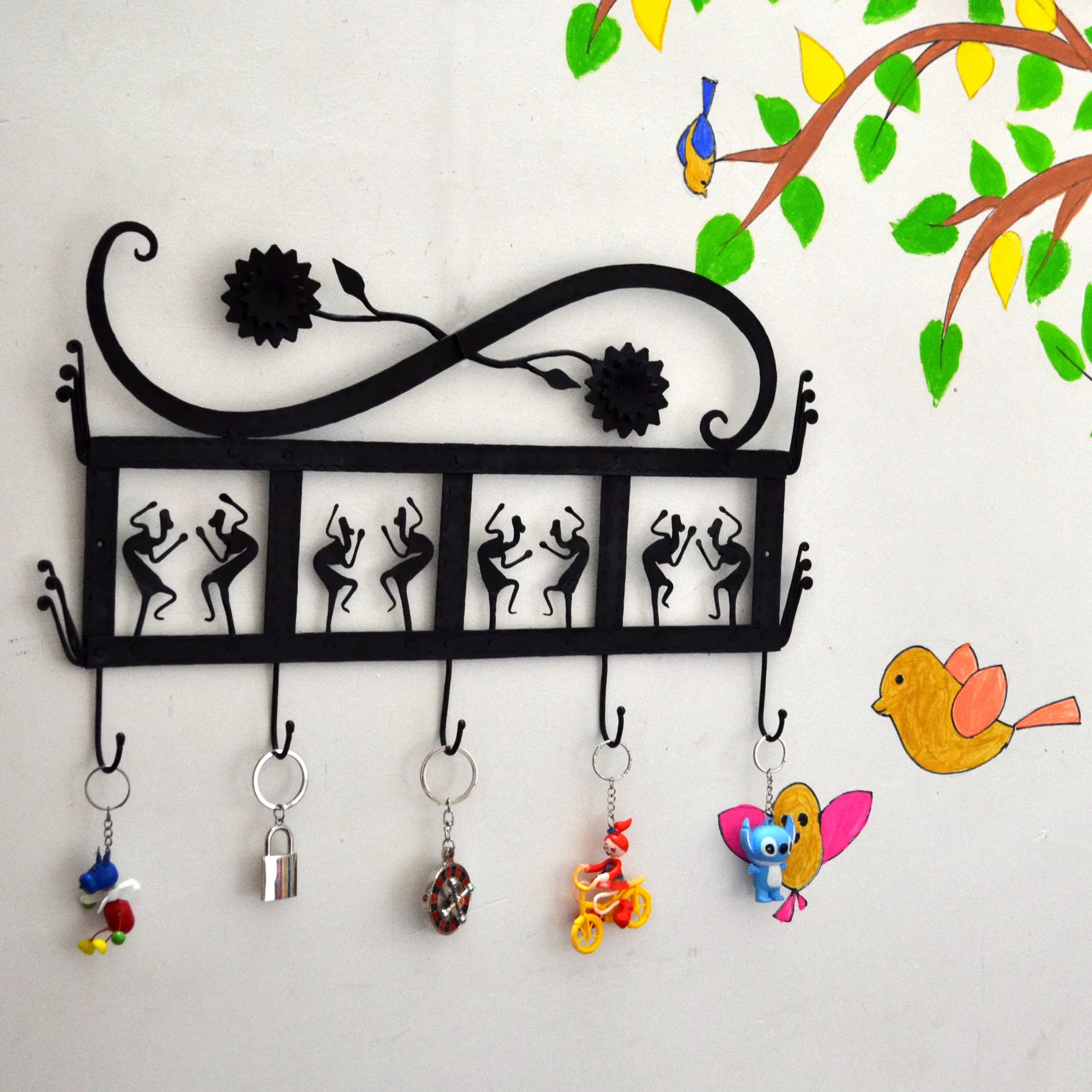 WIH007_0_1800x1800 Wrought Iron 5 Hook Key Chain Holder - Image 1
